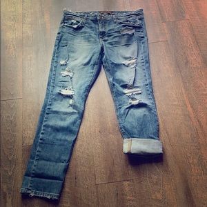 Joe’s jeans boyfriend destroyed denim